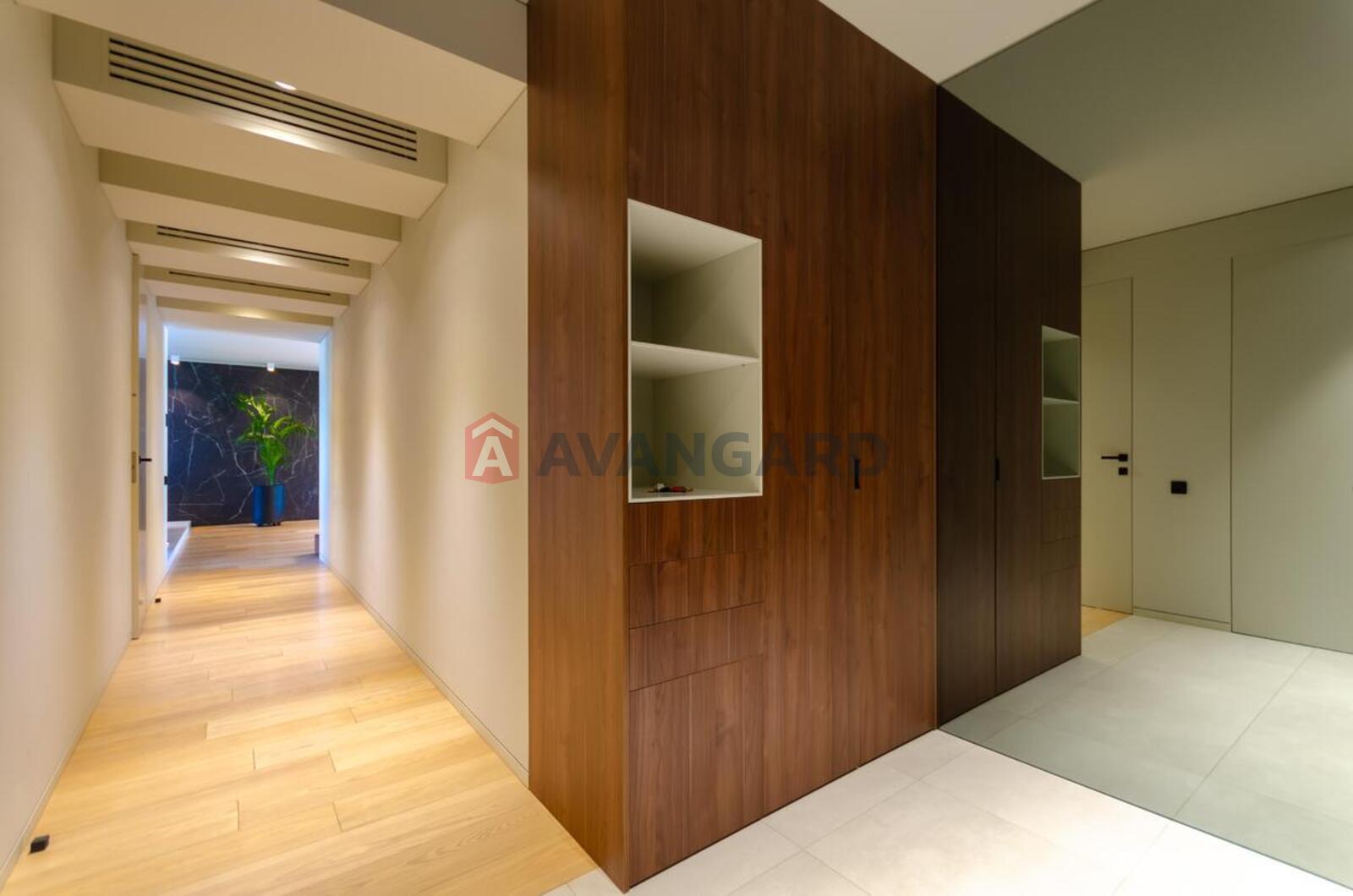 3 ��. ��������, 180/56/65 ��. �., 13/24 ������ ���� 9