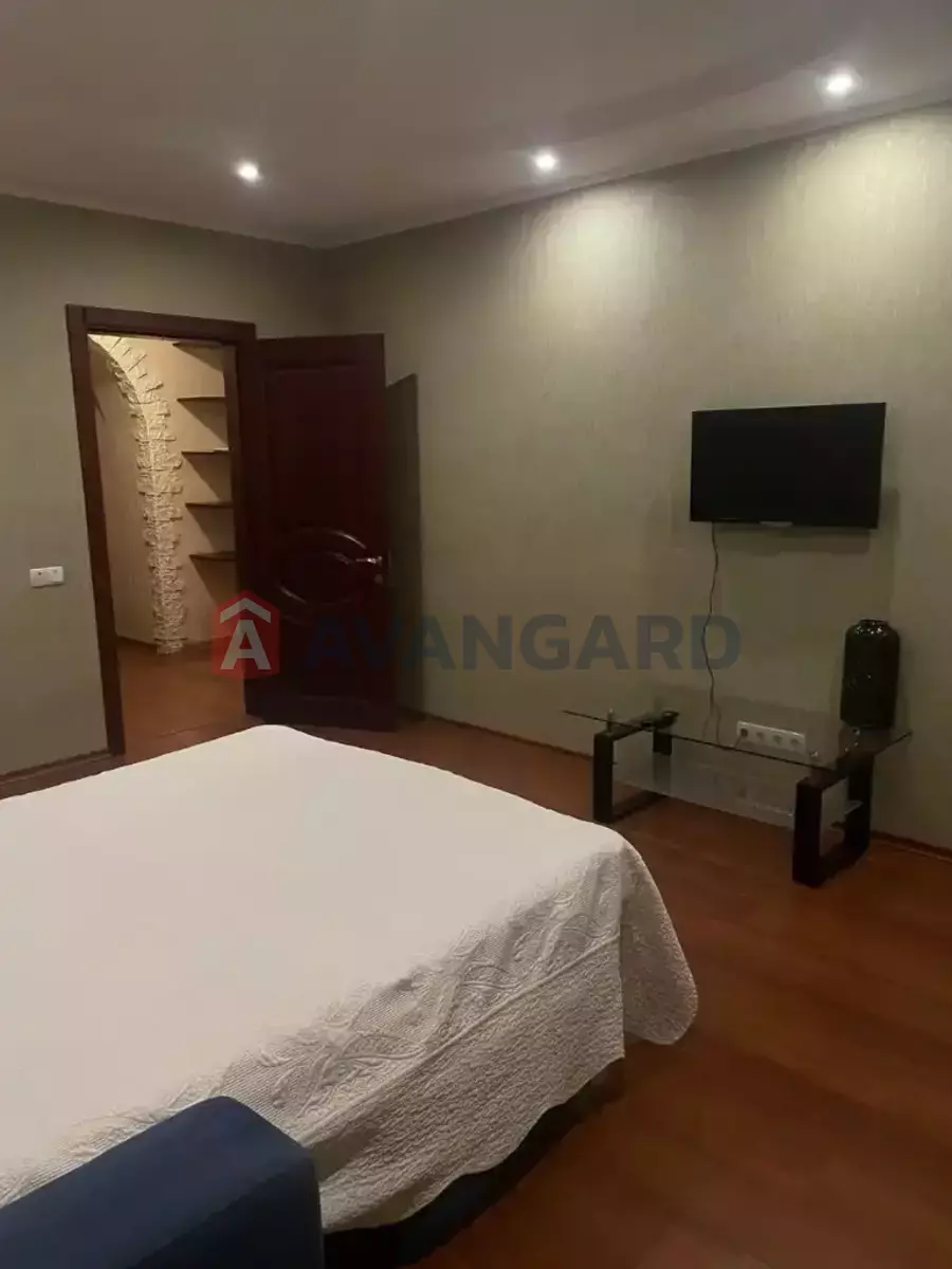 4 ��. ��������, 104/60/20 ��. �., 10/10 ������ ���� 6