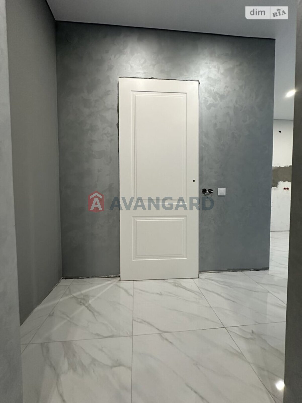 2 ��. ��������, 50/30/10 ��. �., 6/9 ������ ���� 6