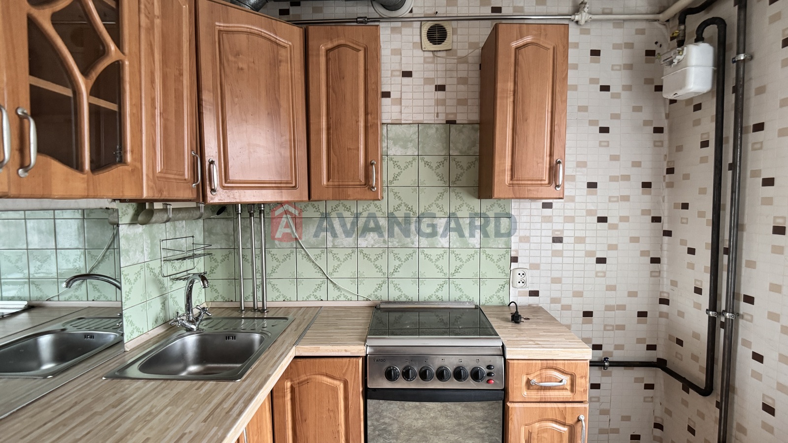 3 ��. ��������, 60/40/6 ��. �., 5/5 ������ ���� 14