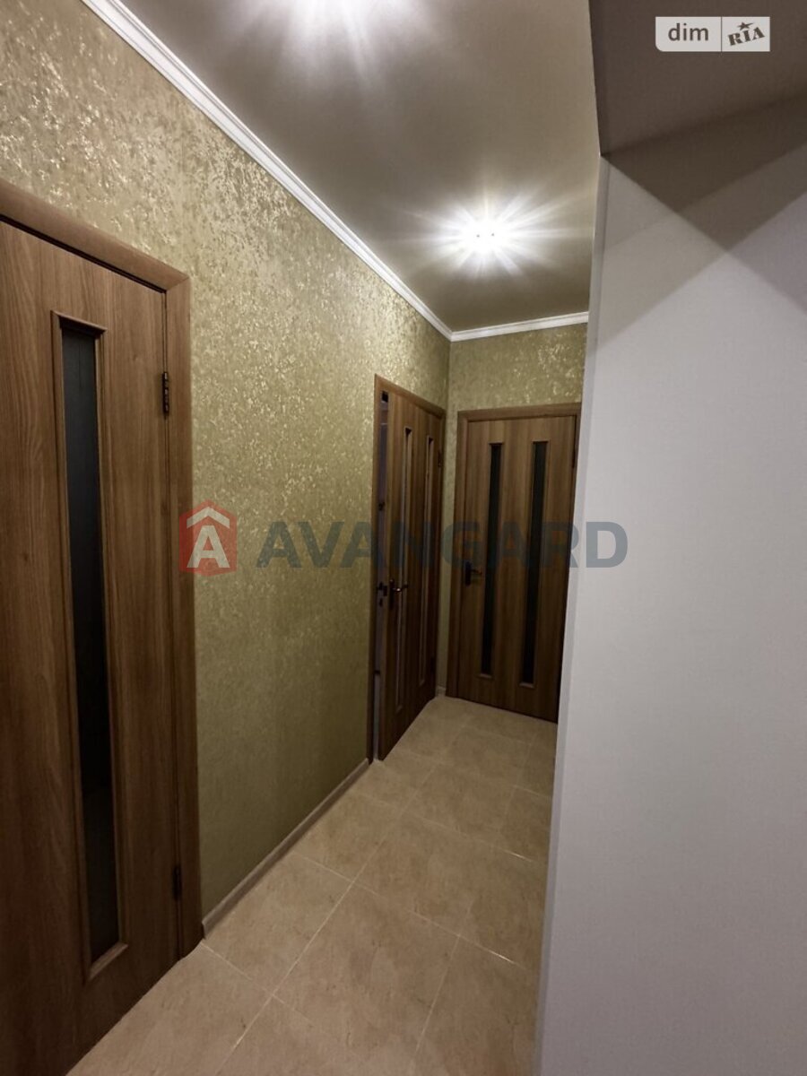 2 ��. ��������, 80/39/14 ��. �., 3/5 ������ ���� 4