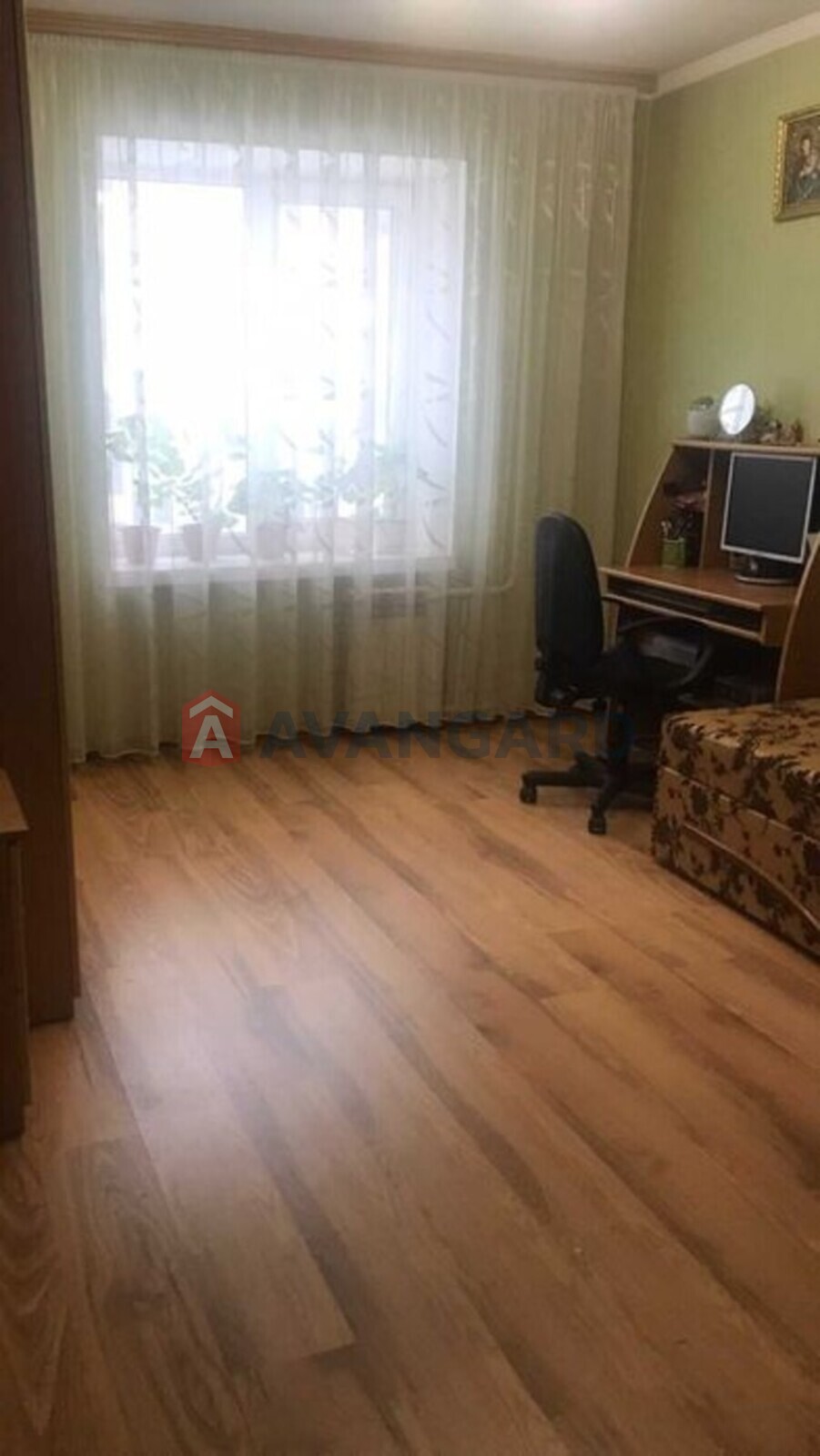 3 ��. ��������, 85/-/10 ��. �., 6/9 ������ ���� 12