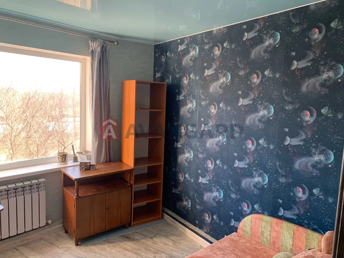 4 ��. ��������, 80/-/9 ��. �., 3/9 ������ ���� 15