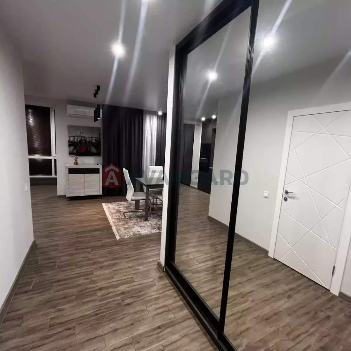 1 . , 43/-/- . ., 7/10   2