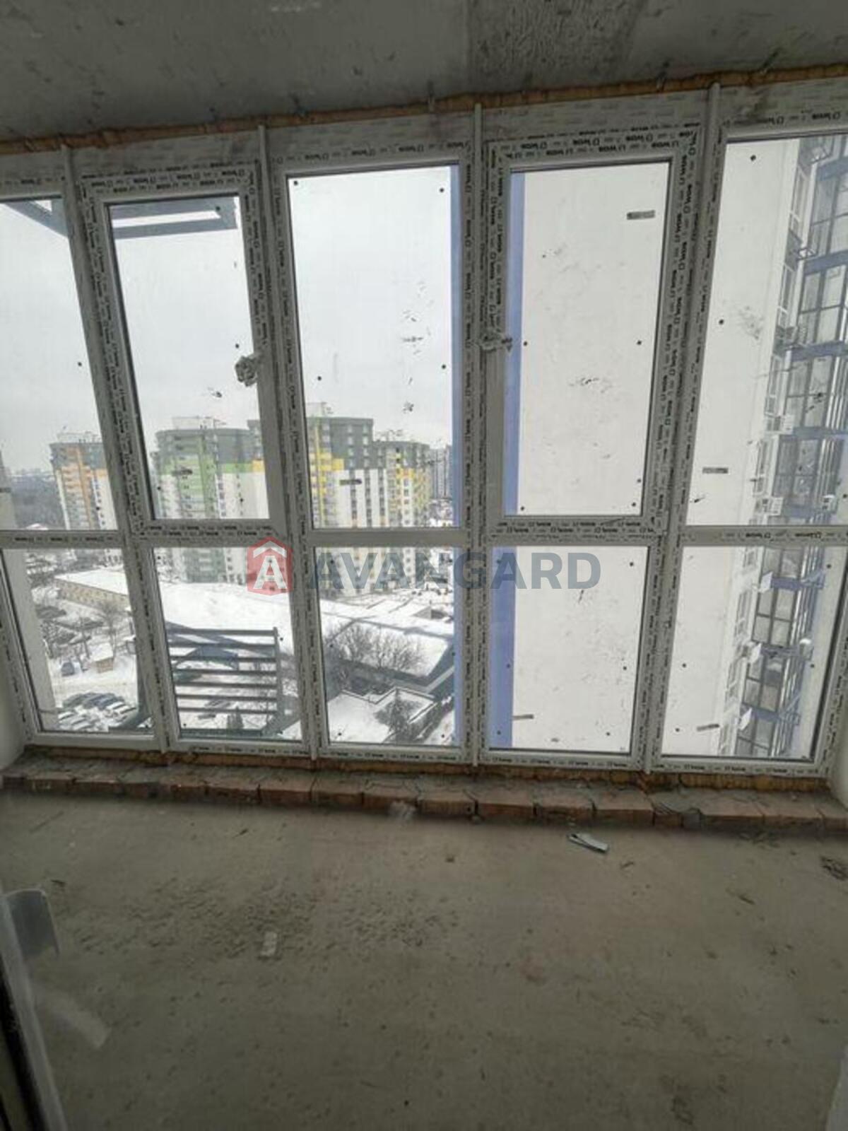 3 ��. ��������, 96/-/16 ��. �., 12/24 ������ ���� 14