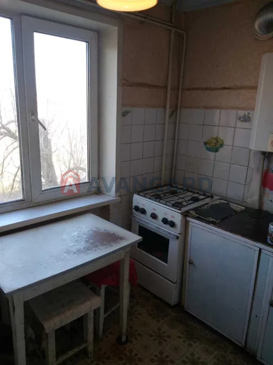 3 ����. ��������, 55/-/6 ��. �., 4/5 ���� ���� 1