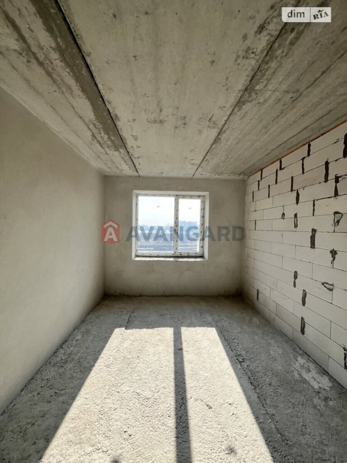 1 ��. ��������, 40/17/9 ��. �., 6/10 ������ ���� 5