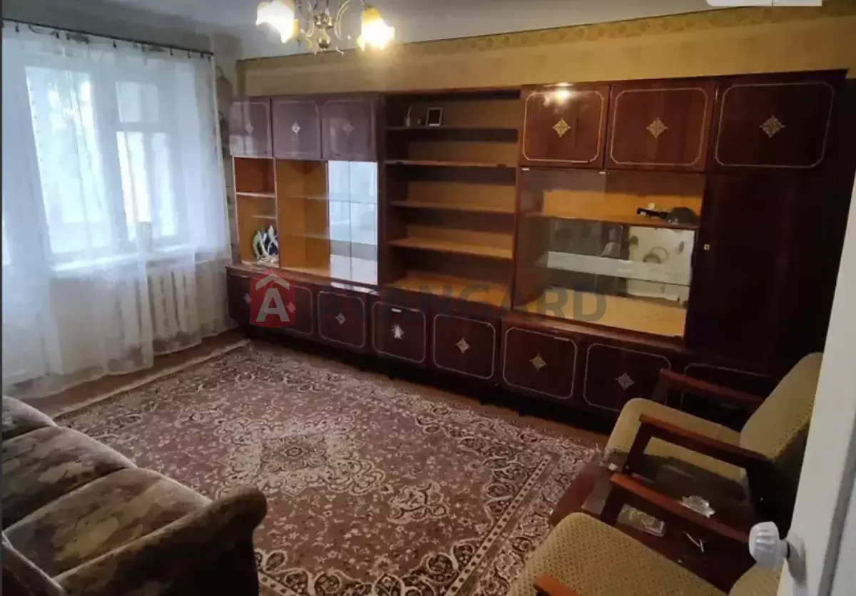 3 ��. ��������, 58/37/5 ��. �., 4/5 ������ ���� 4