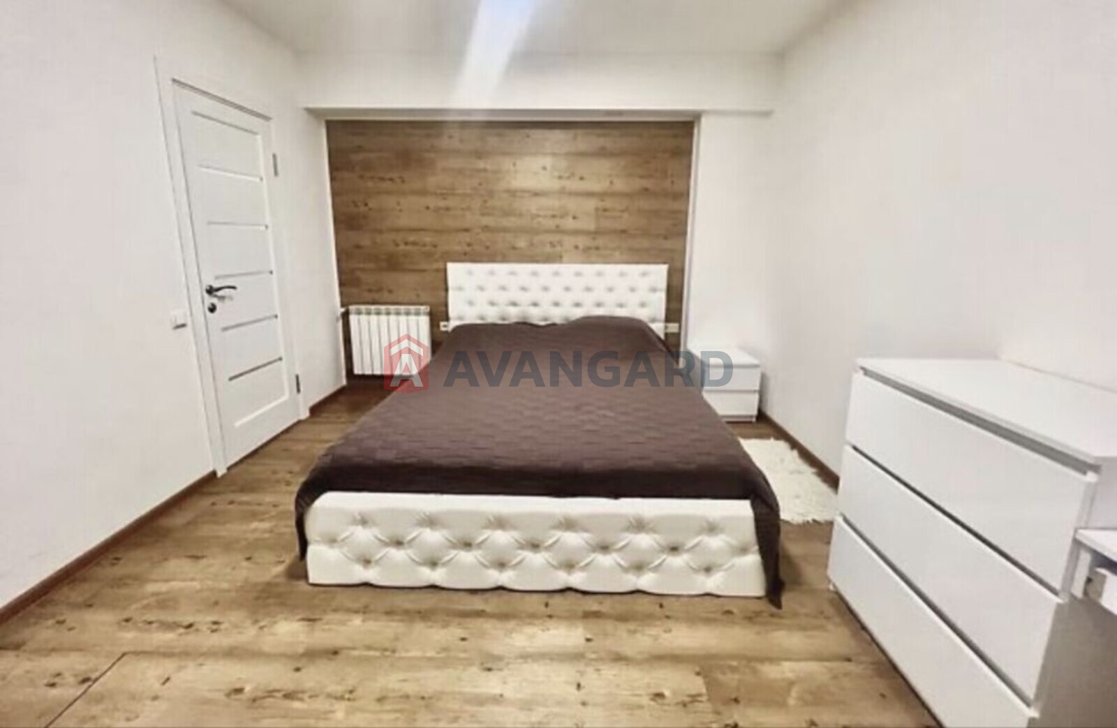 3 ��. ��������, 100/-/32 ��. �., 8/8 ������ ���� 14