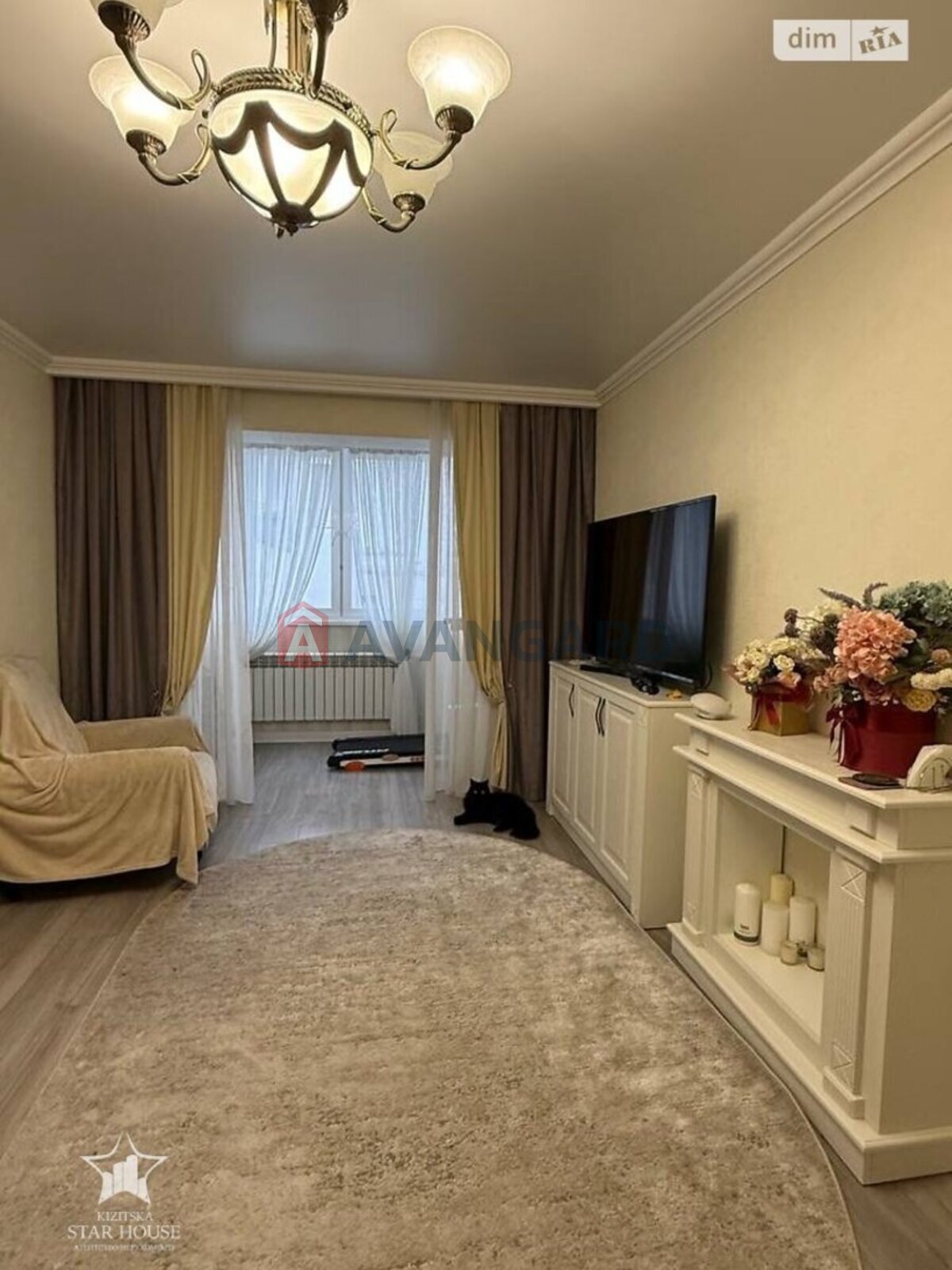 4 ��. ��������, 83/55/8 ��. �., 9/9 ������ ���� 10