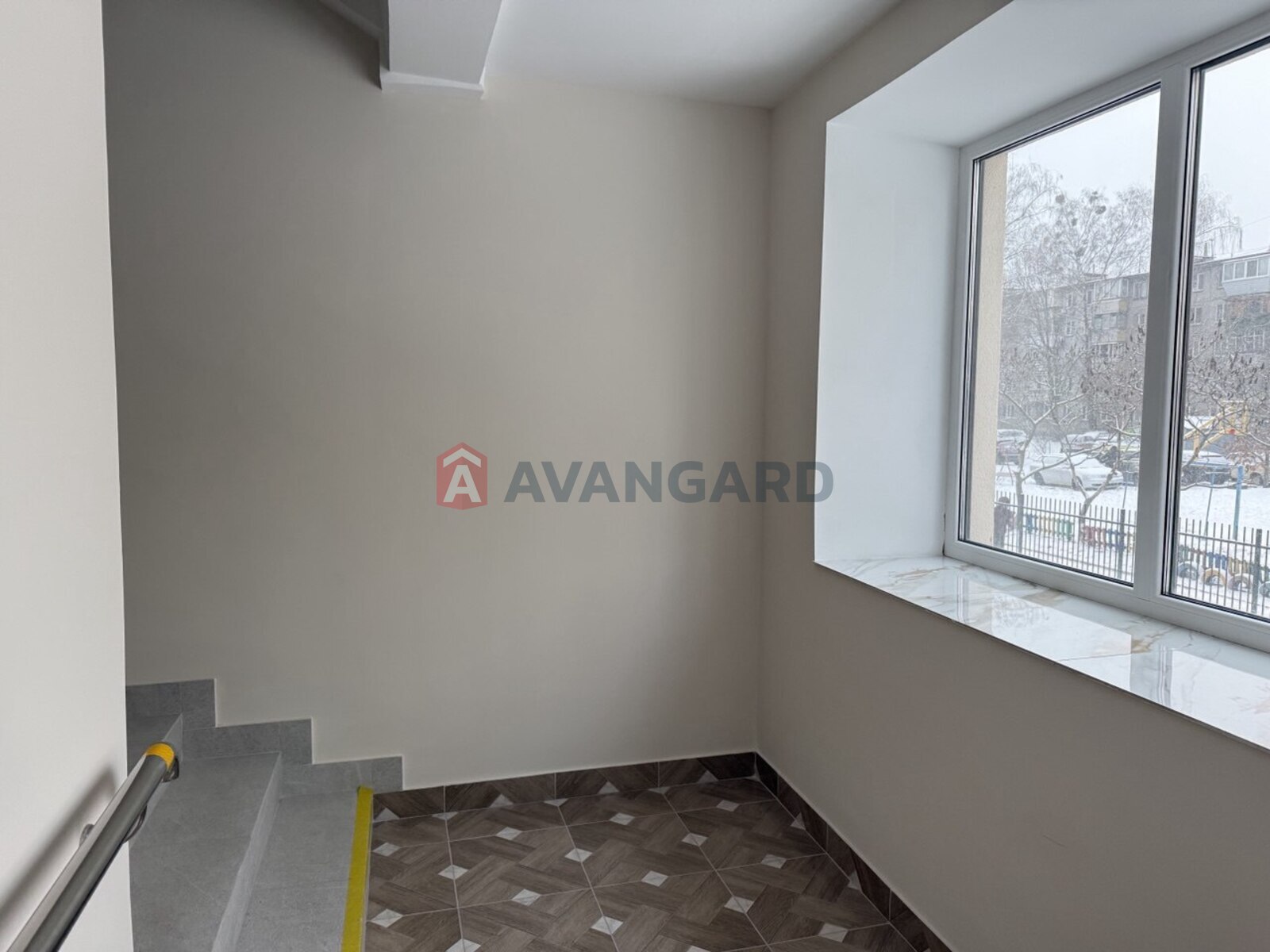 2 ����. ��������, 76/44,4/14 ��. �., 9/5 ���� ���� 4