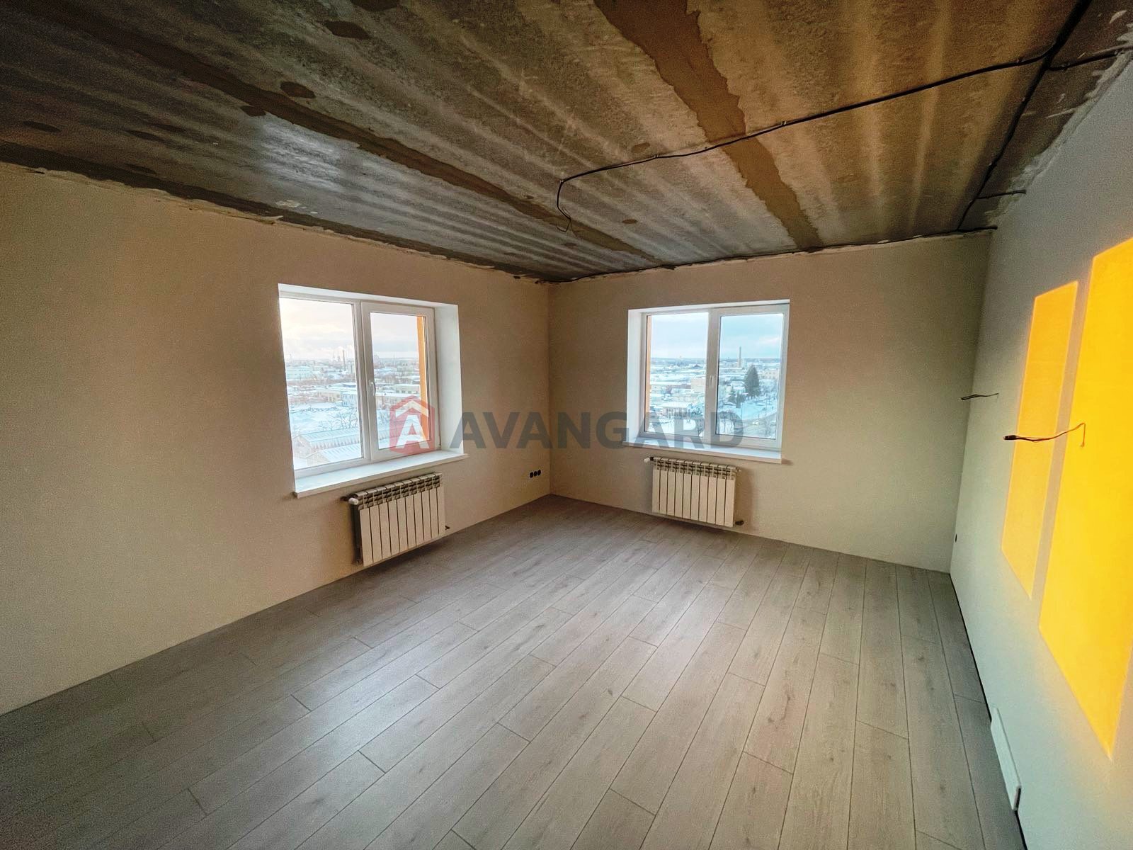 2 ����. ��������, 67/-/13 ��. �., 8/10 ���� ���� 9