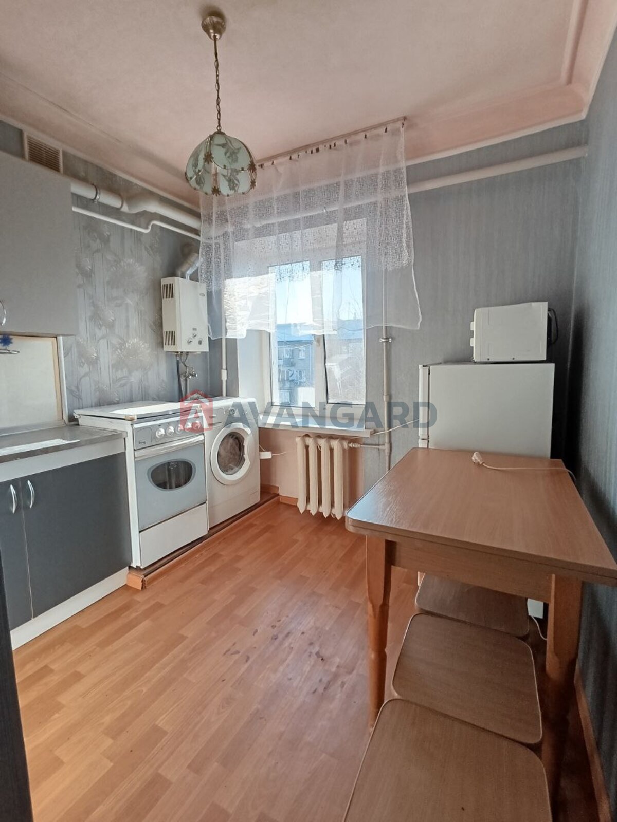 1 ��. ��������, 29.3/-/6,5 ��. �., 5/5 ������ ���� 2