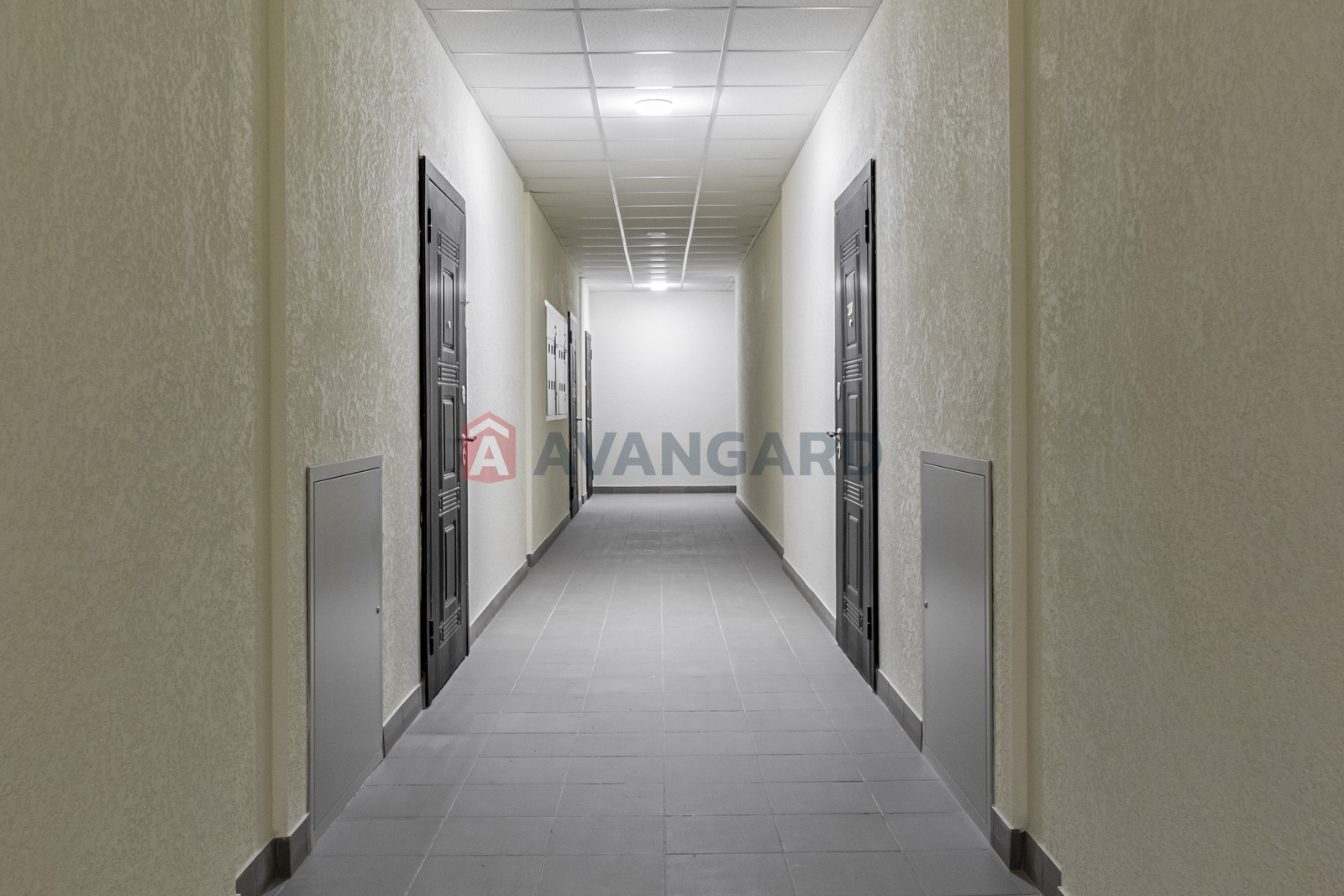 1 ��. ��������, 29.9/14.8/8.5 ��. �., 6/6 ������ ���� 10