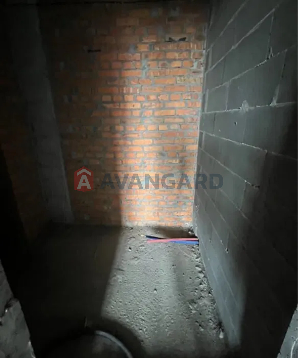 1 ����. ��������, 56/-/21 ��. �., 19/25 ���� ���� 9