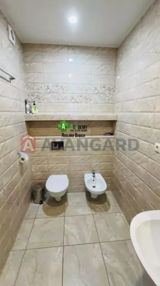 3 ��. ��������, 70/29/20 ��. �., 15/21 ������ ���� 21