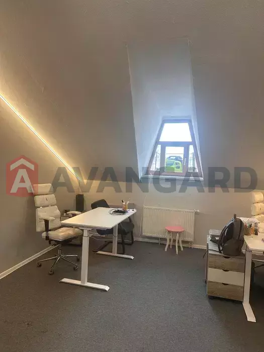 3 ��. ��������, 141/-/26 ��. �., 6/6 ������ ���� 2