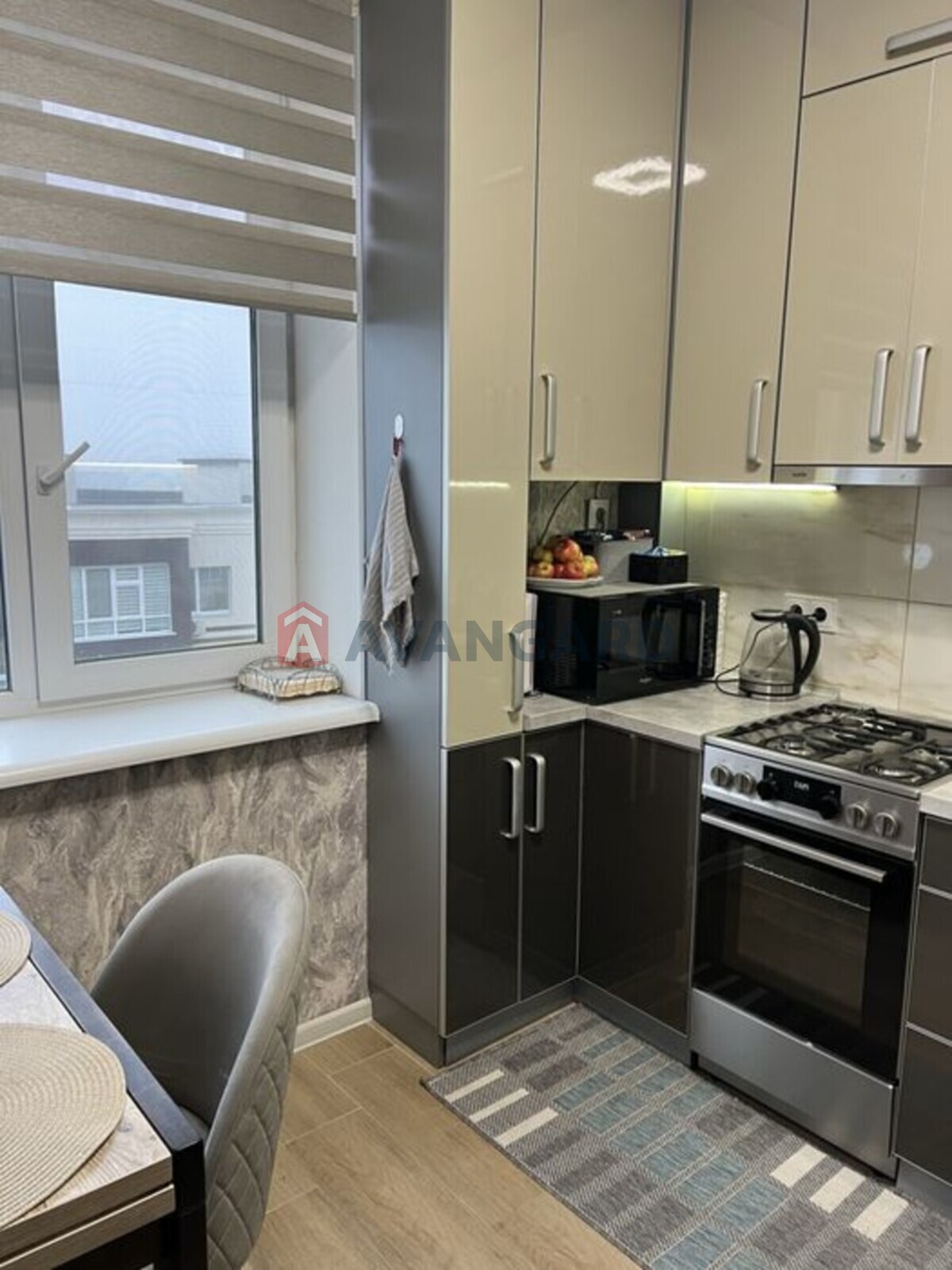 2 ����. ��������, 53/-/7 ��. �., 10/10 ���� ���� 8