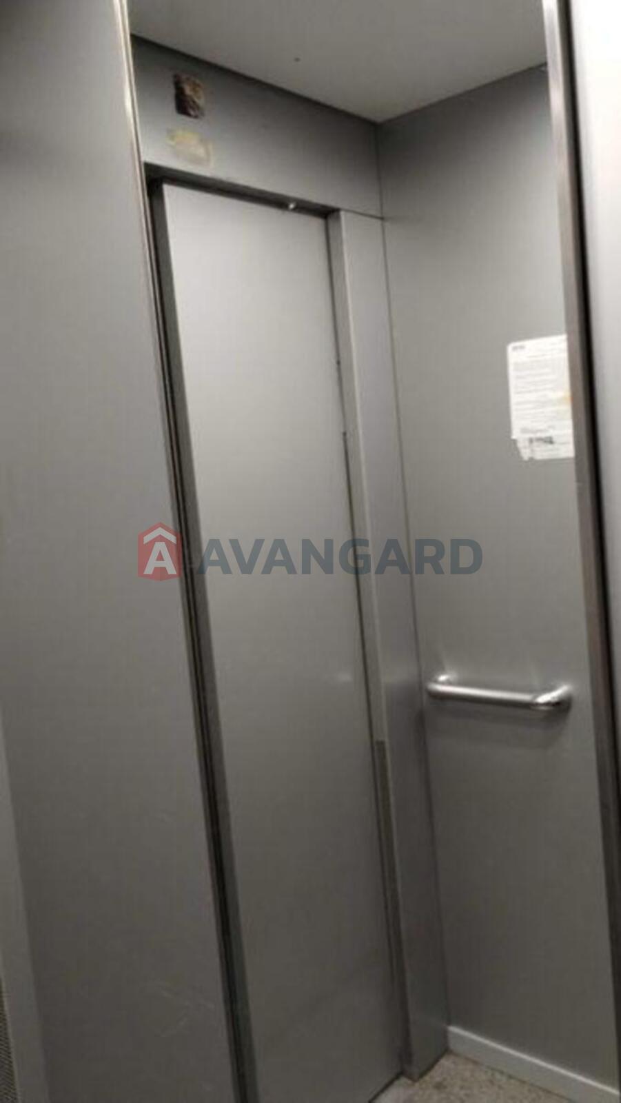 1 ��. ��������, 43/-/12 ��. �., 10/10 ������ ���� 21