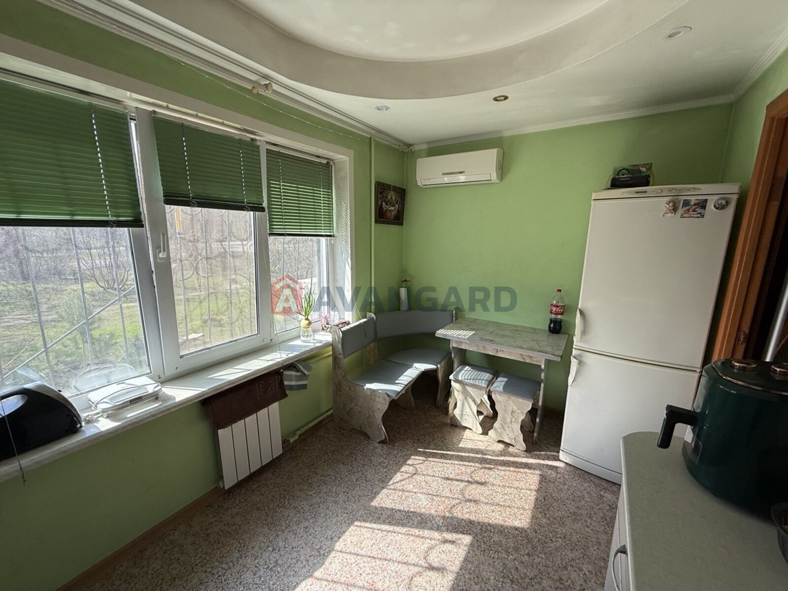 2 ��. ��������, 51.01/28.3/8.8 ��. �., 2/9 ������ ���� 13