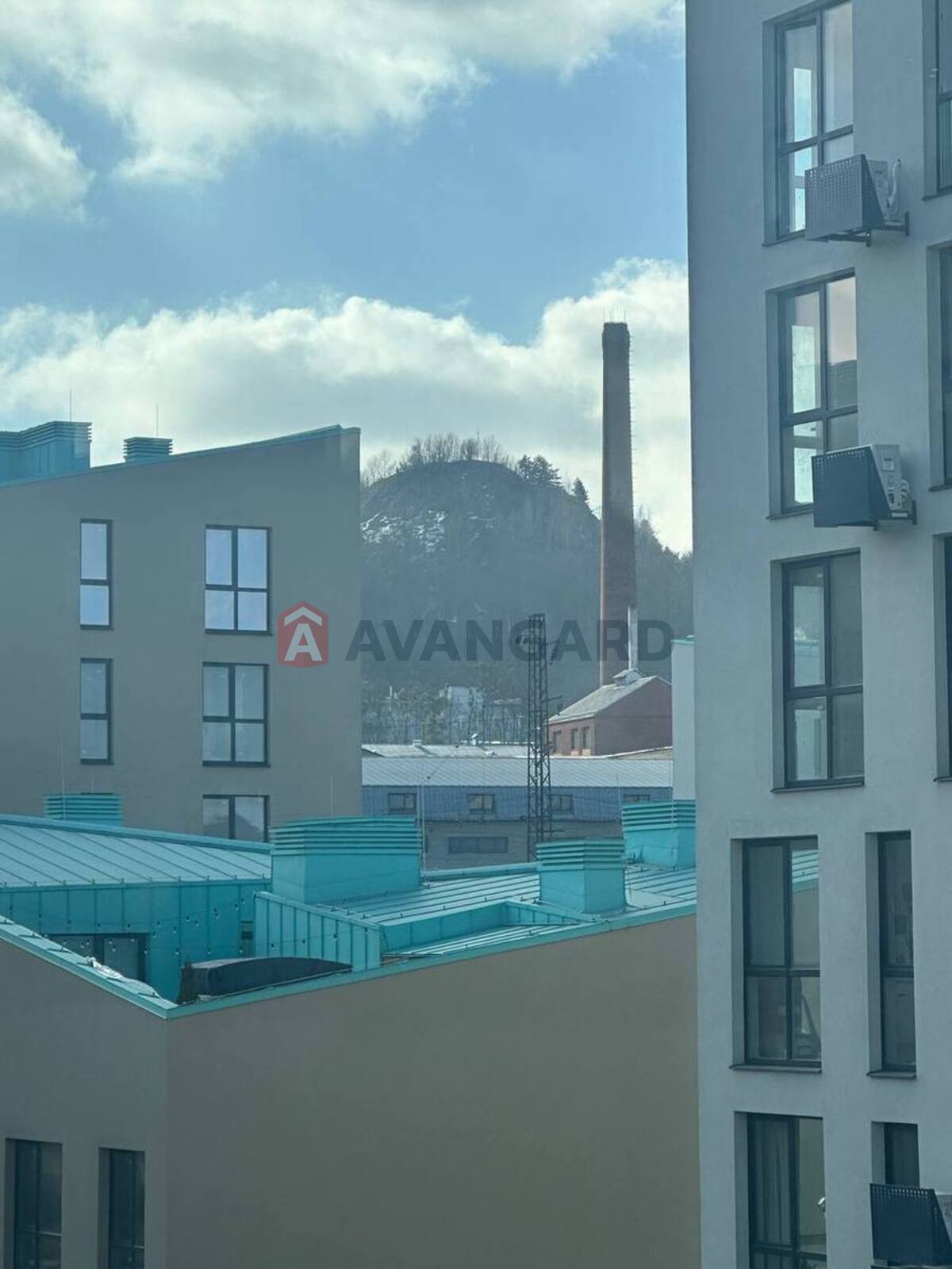 1 ��. ��������, 40/17/14 ��. �., 3/6 ������ ���� 12