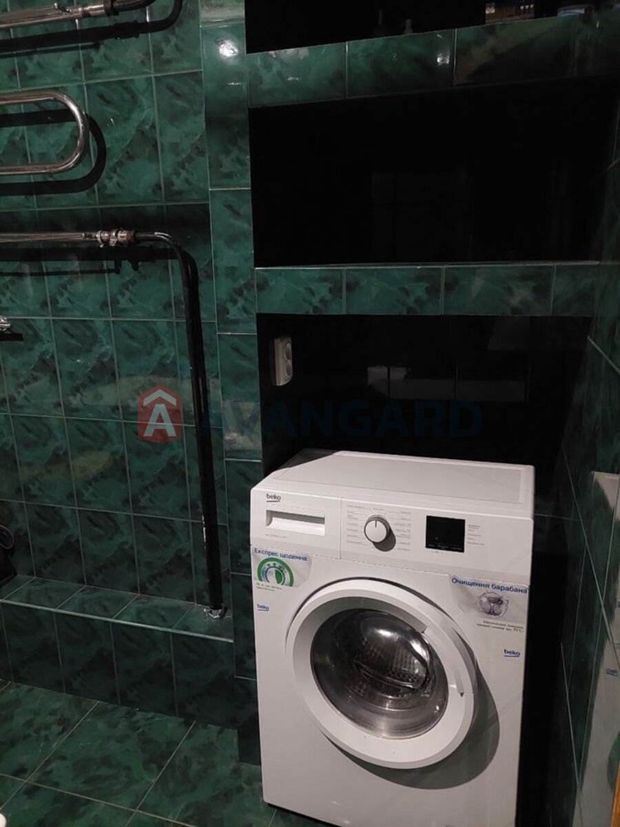 4 кім. квартира, 85/-/8 кв. м., 2/9 поверх фото 17 4 кім. квартира, 85/-/8 кв. м., 2/9 поверх фото 17