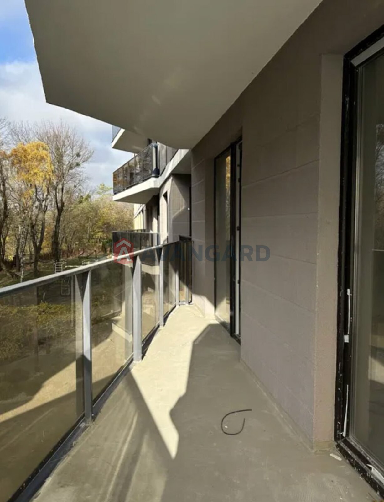 1 ����. ��������, 45/14/18 ��. �., 3/16 ���� ���� 10