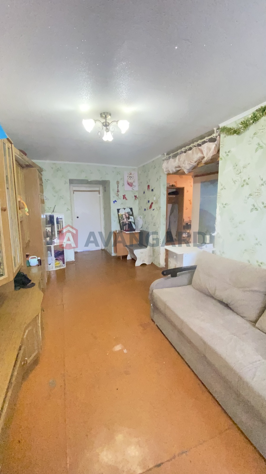 2 ��. ��������, 42/-/5 ��. �., 2/5 ������ ���� 7