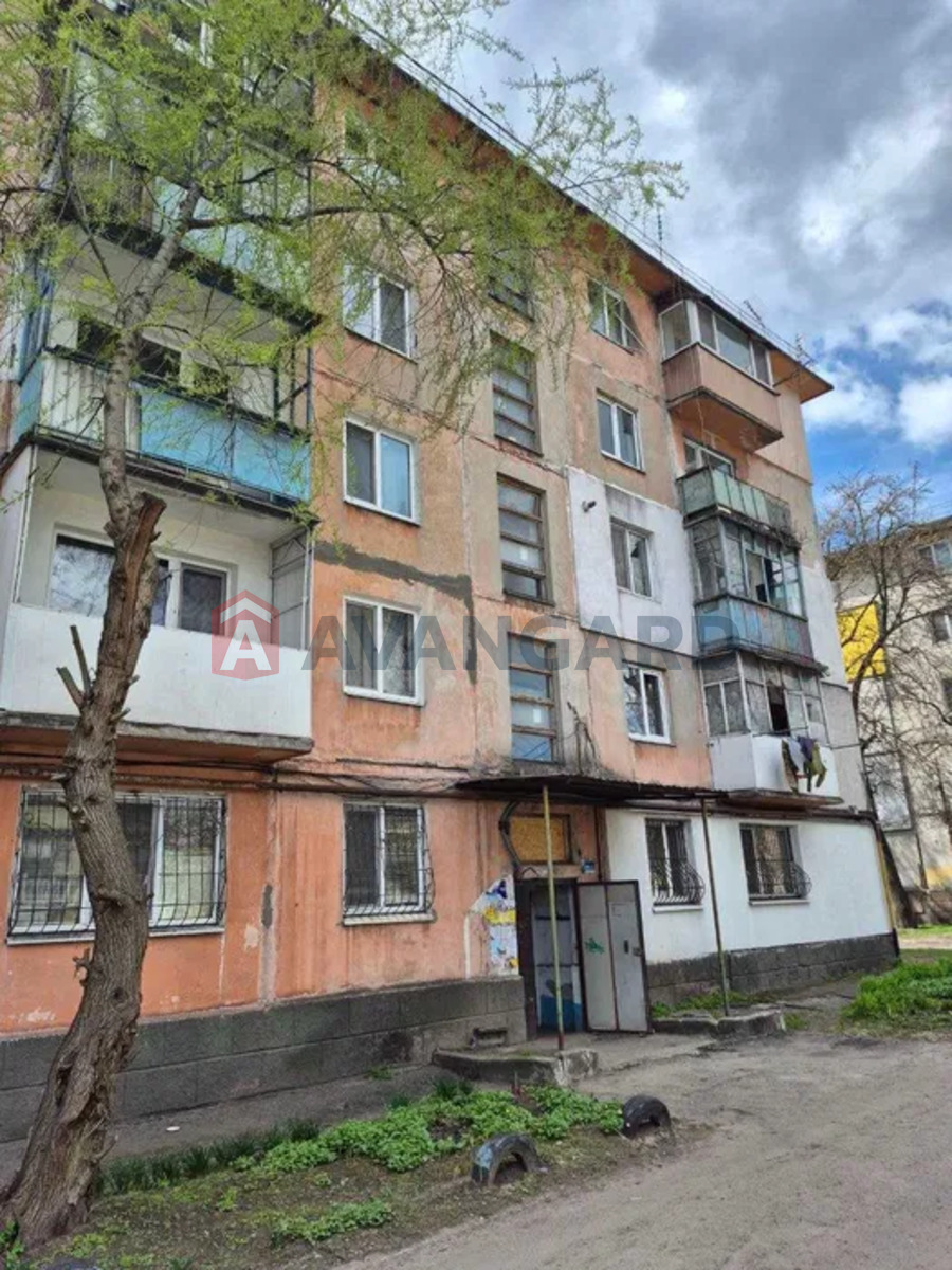 2 ��. ��������, 44/-/7 ��. �., 4/5 ������ ���� 13