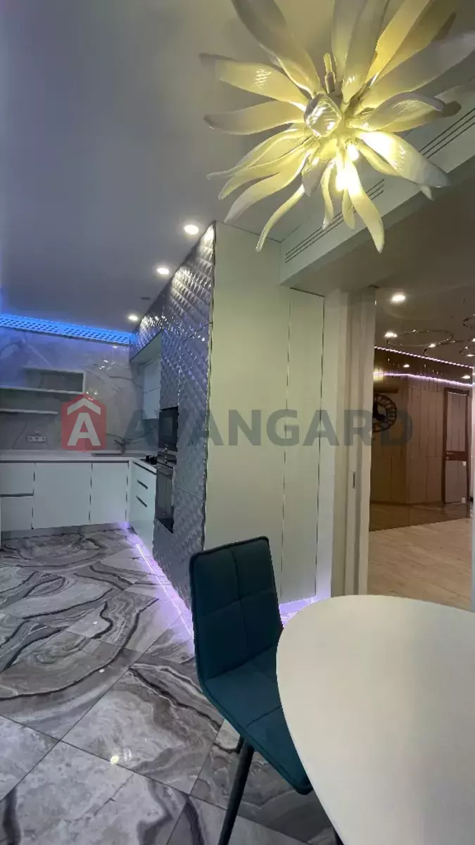 4 . , 100/-/- . ., 10/12   4