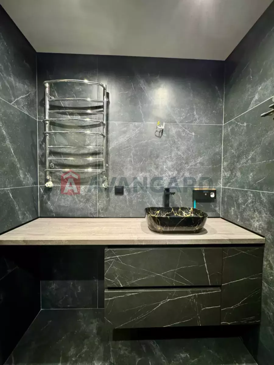 1 ��. ��������, 32/-/5 ��. �., 4/5 ������ ���� 4