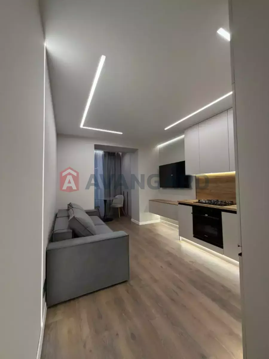 1 ��. ��������, 44/17/15 ��. �., 5/10 ������ ���� 15