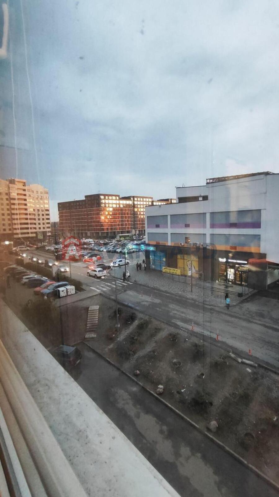 1 ��. ��������, 38/18/10 ��. �., 4/9 ������ ���� 15