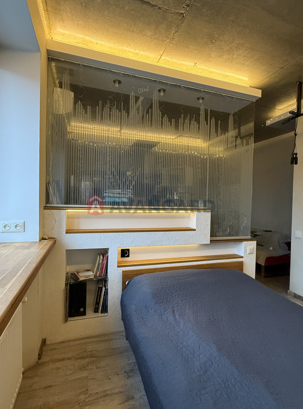 1 ��. ��������, 41/10/17 ��. �., 5/5 ������ ���� 6