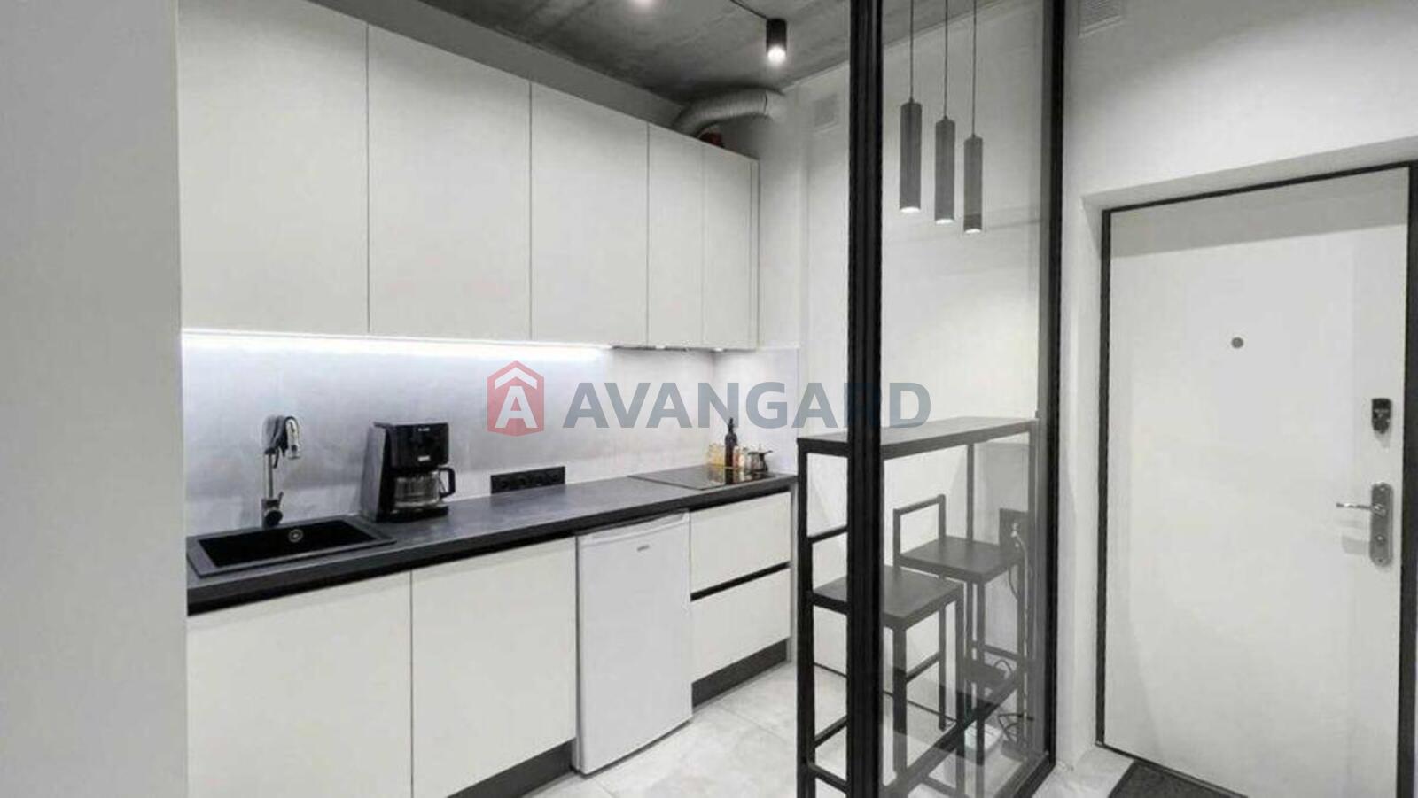 1 ��. ��������, 31/23/4 ��. �., 3/4 ������ ���� 8