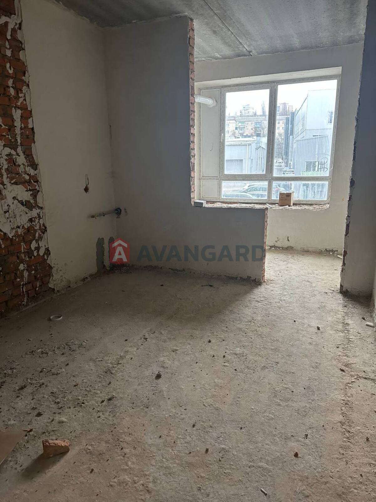 1 ��. ��������, 83/44/17,4 ��. �., 1/10 ������ ���� 7