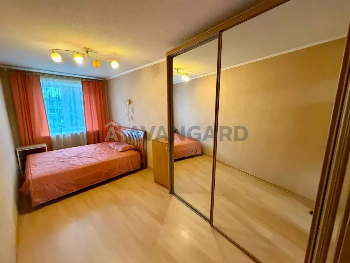 2 . , 44/-/6 . ., 4/5   8