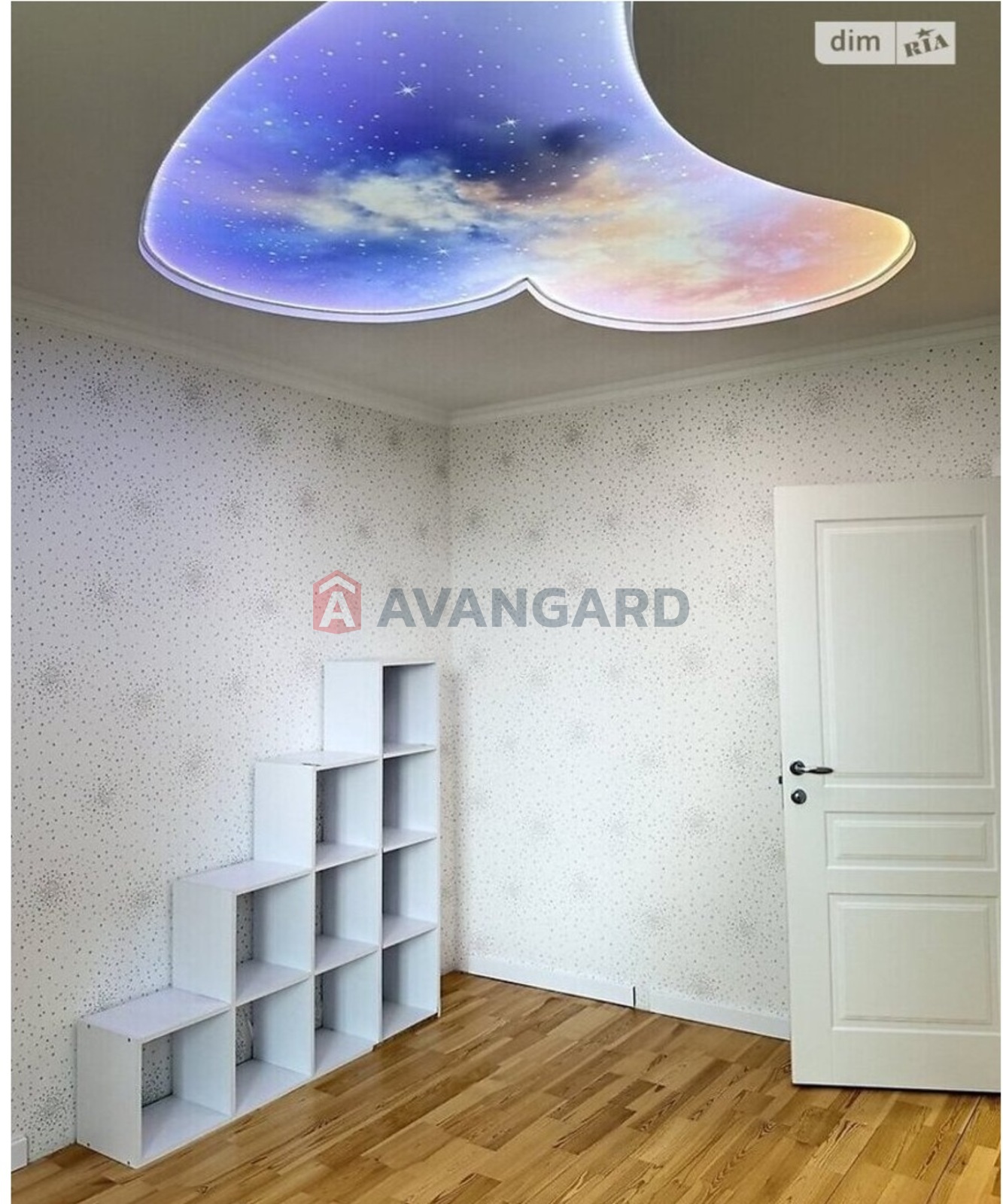 3 ��. ��������, 77/37/34 ��. �., 2/4 ������ ���� 10