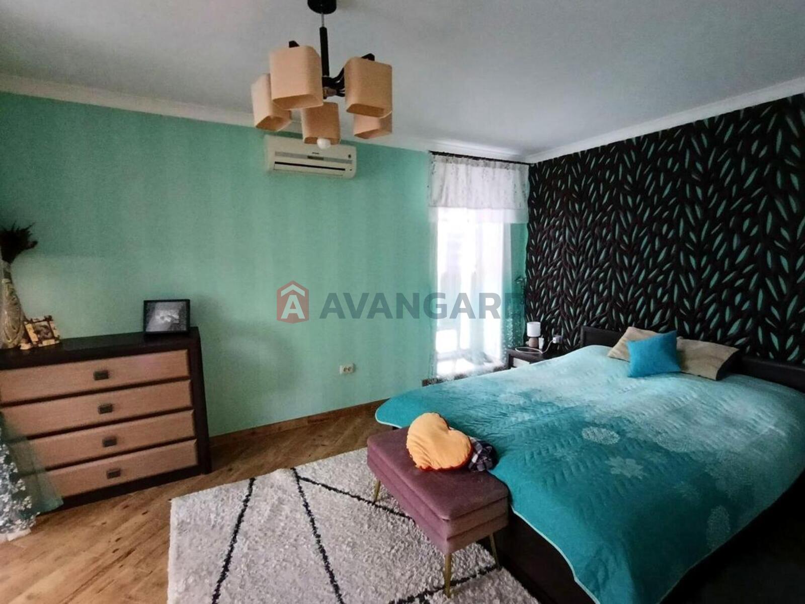 2 ��. ��������, 78/59/11 ��. �., 5/5 ������ ���� 11