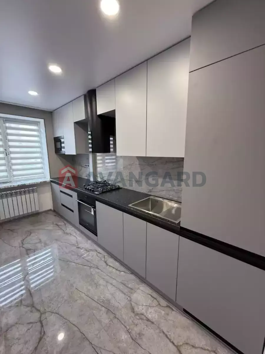 3 ��. ��������, 68/-/10 ��. �., 3/9 ������ ���� 3