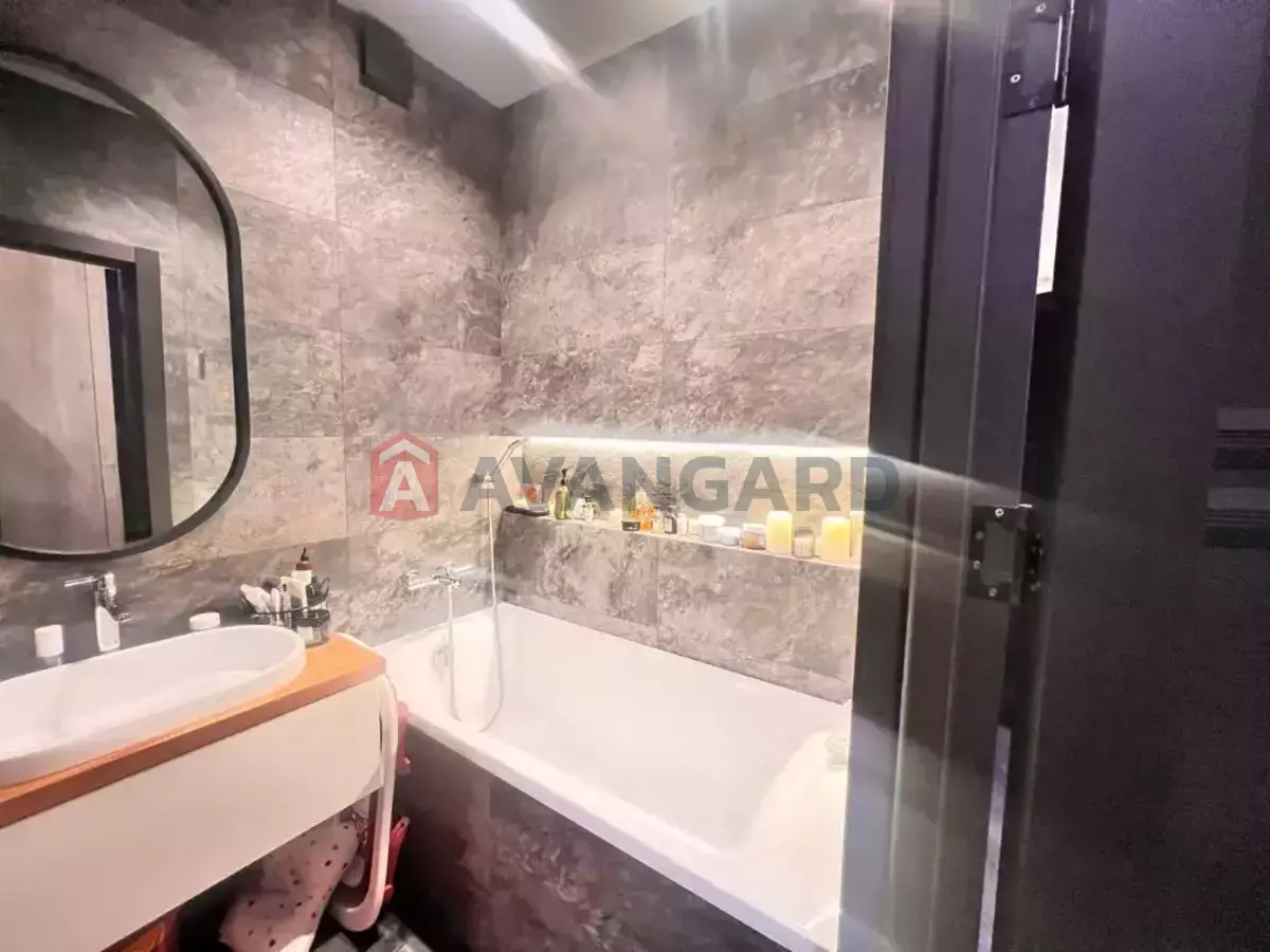 3 ��. ��������, 93/43/13 ��. �., 5/8 ������ ���� 13