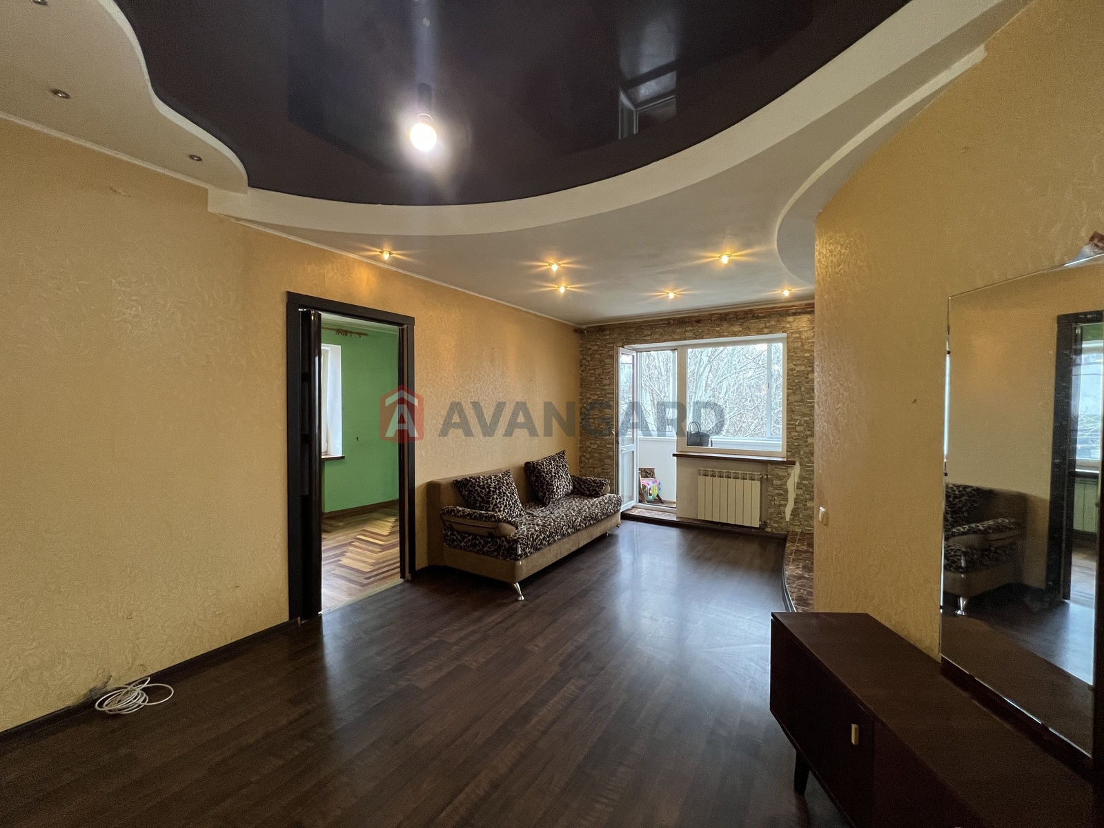 2 ����. ��������, 58/-/6 ��. �., 5/5 ���� ���� 7