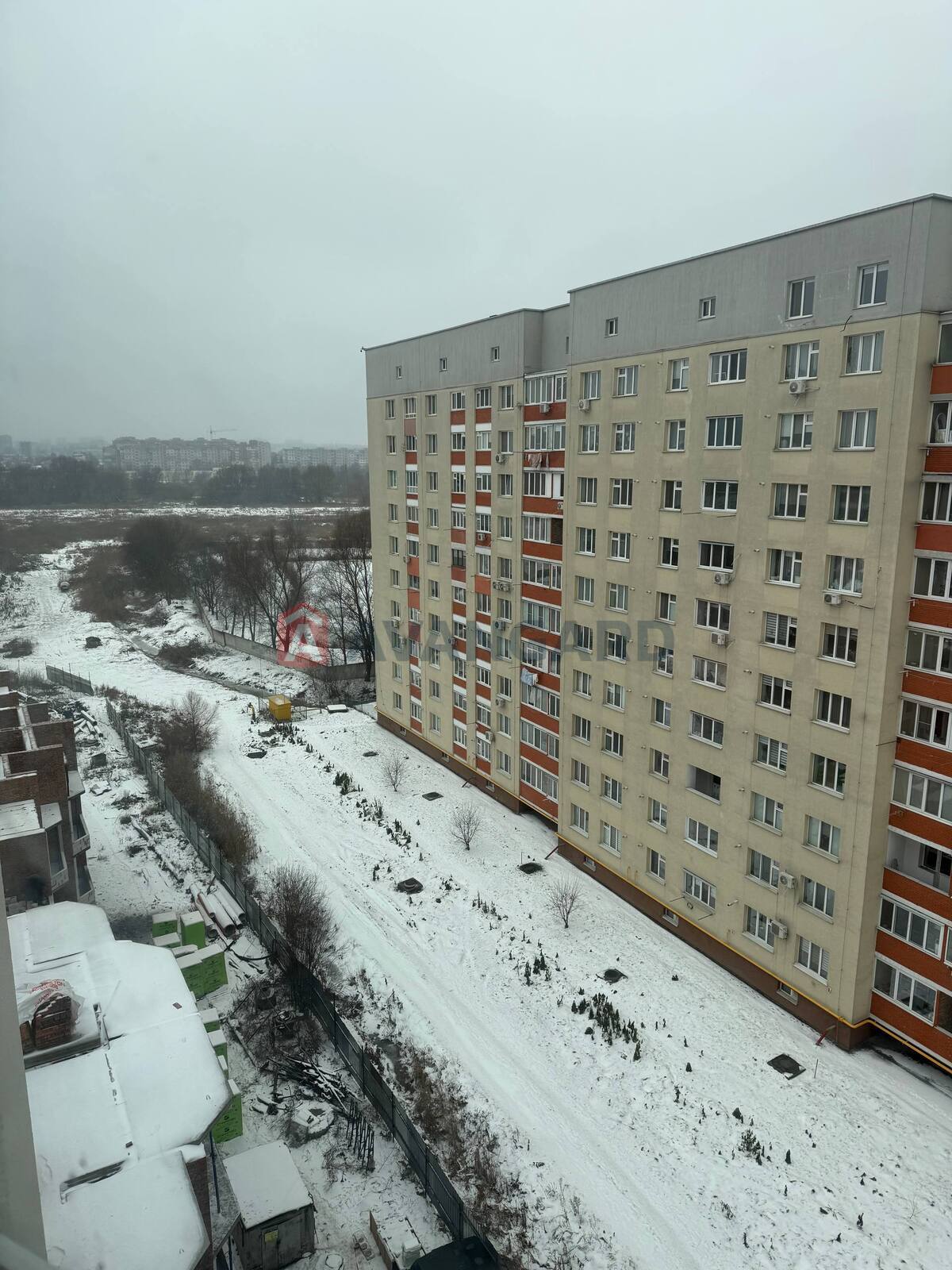 2 ��. ��������, 71/45/17 ��. �., 9/10 ������ ���� 12