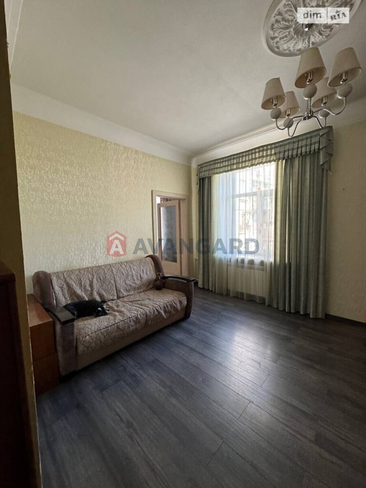 3 ����. ��������, 70/40/7 ��. �., 1/6 ���� ���� 23