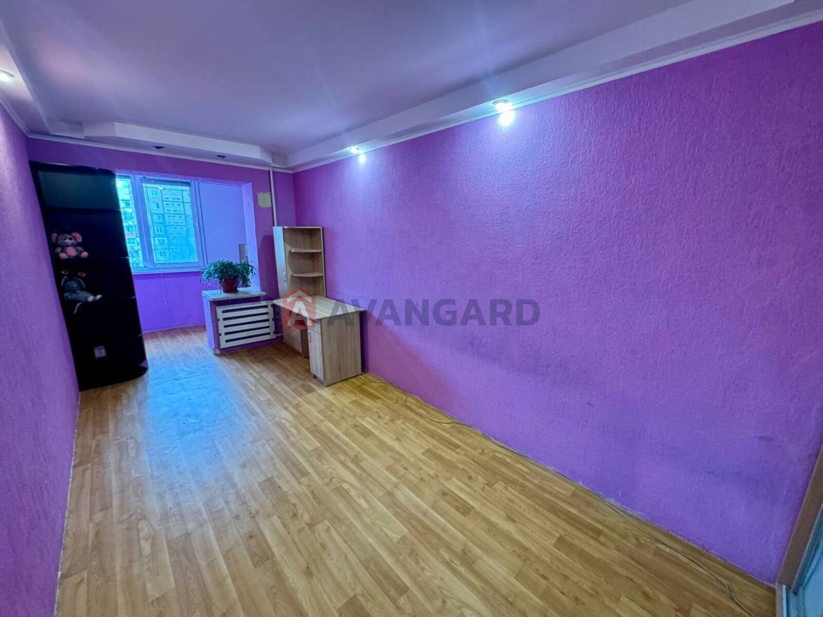 3 ��. ��������, 63.4/44/8 ��. �., 6/10 ������ ���� 10