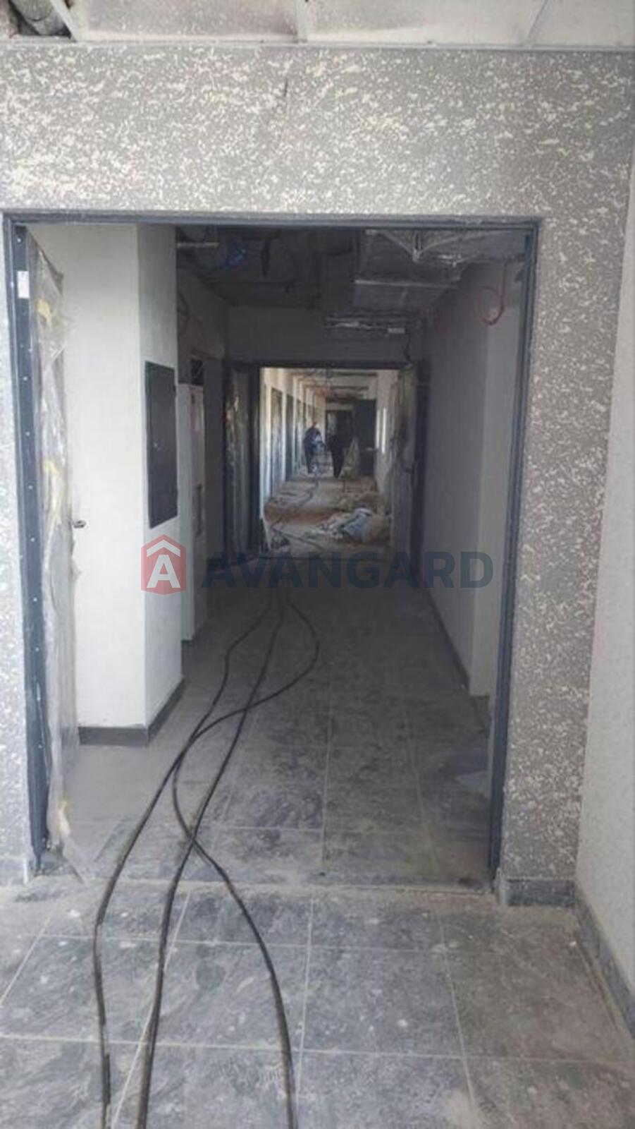 1 ��. ��������, 38/-/13 ��. �., 17/27 ������ ���� 4