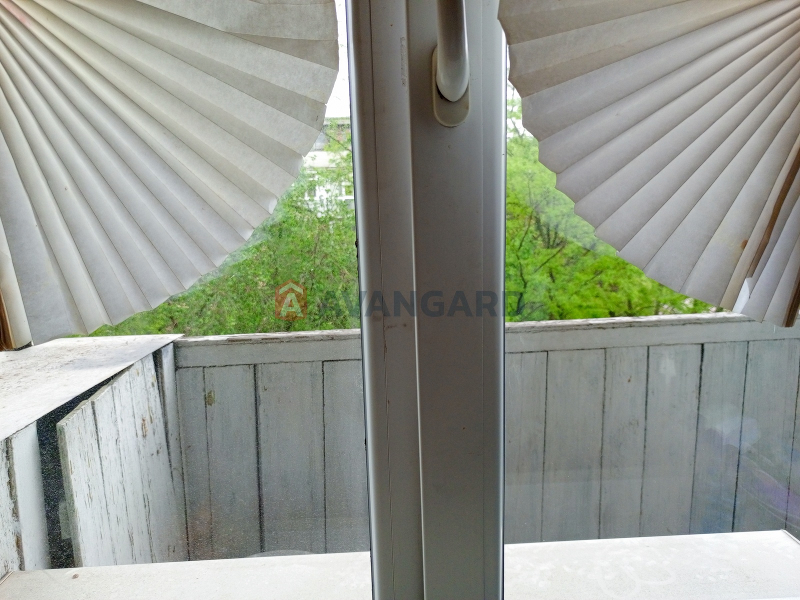 4 ����. ��������, 82/51/7 ��. �., 4/9 ���� ���� 17