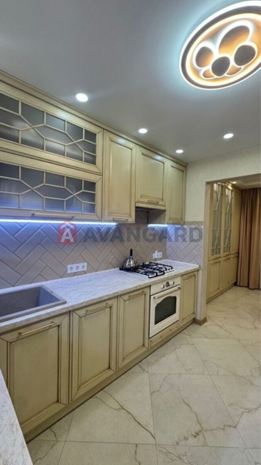 2 ��. ��������, 76/-/11 ��. �., 1/10 ������ ���� 4