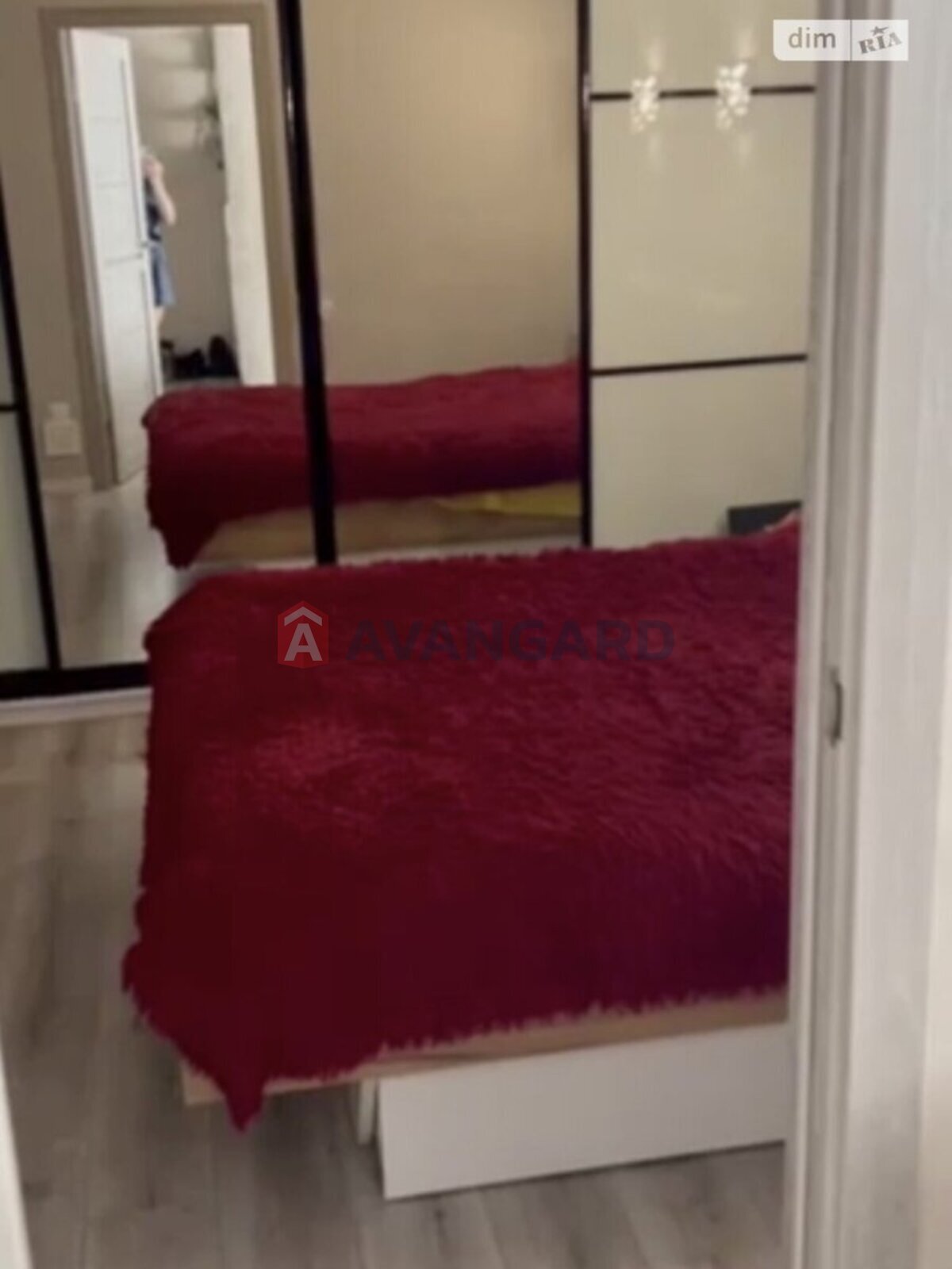 1 ��. ��������, 58/-/24 ��. �., 7/10 ������ ���� 14