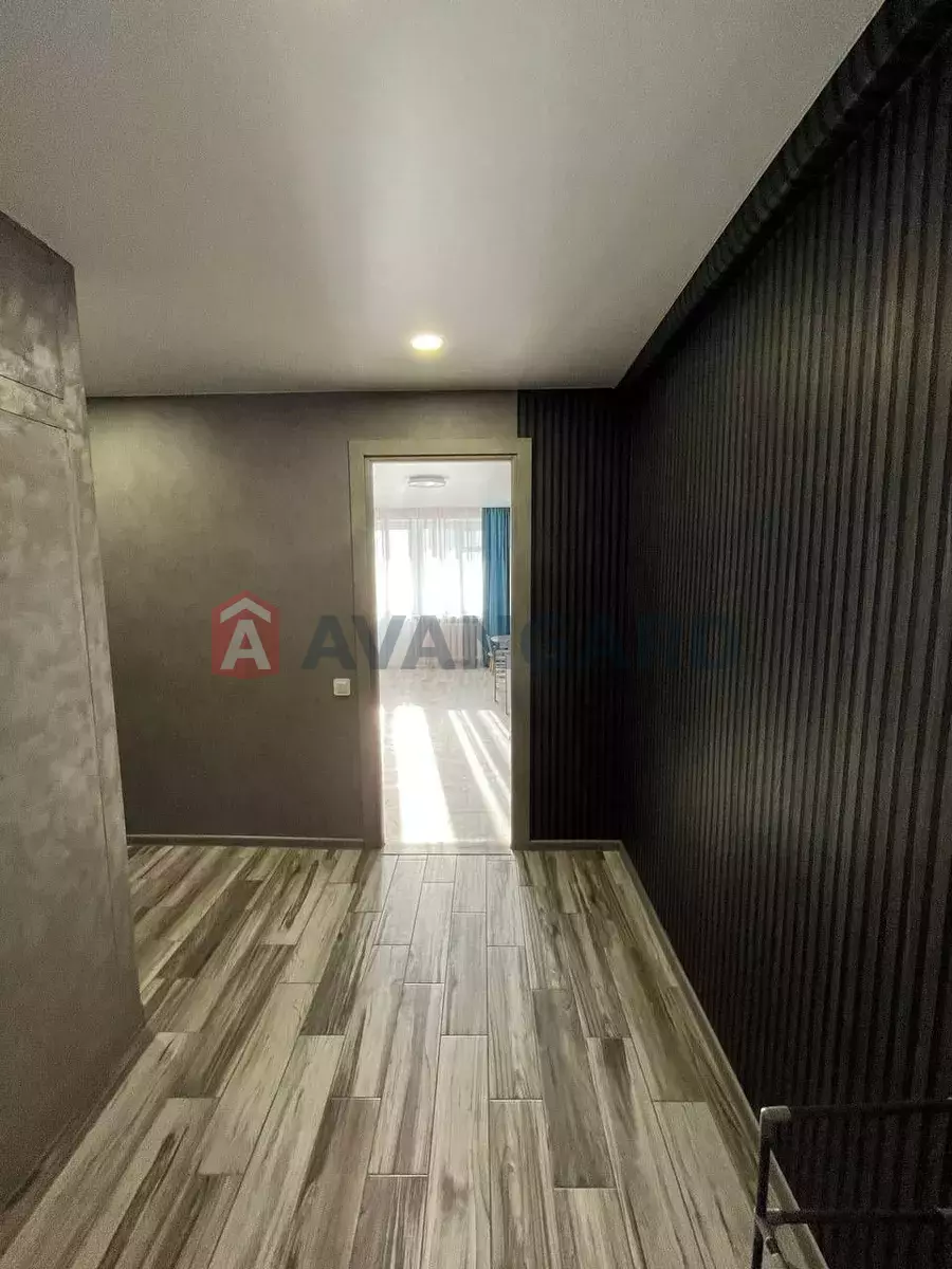 3 ��. ��������, 70/-/- ��. �., 11/16 ������ ���� 3